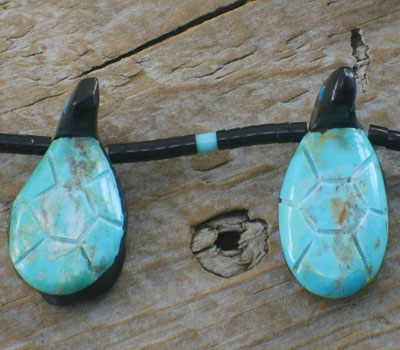 southwest carved jewelry turquoise and jet turtle necklace (3).jpg